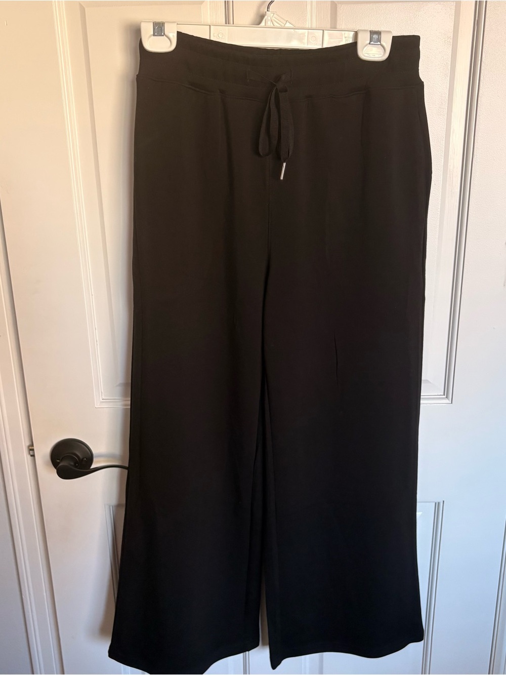 Anrabess Black Casual Pants tie Front Activewear Sweats Joggers New Wiithout Tag